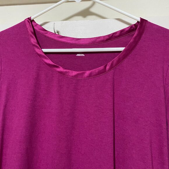 Motherhood Maternity tunic w/satin-like trim & ruched sides, size L - Picture 2 of 10